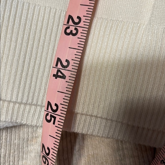 Calvin Klein Cream or Burgundy Soft Turtleneck Sweaters Large New - Picture 16 of 16